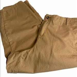 Torrid khaki crop pants size 24